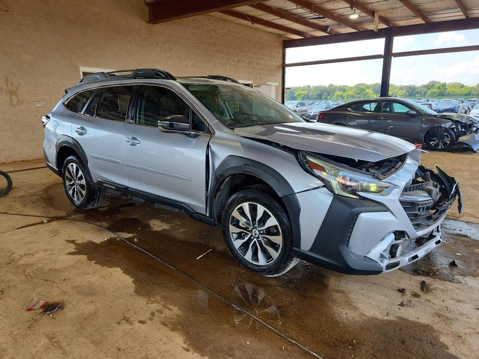 2025 SUBARU OUTBACK LIMITED 4
