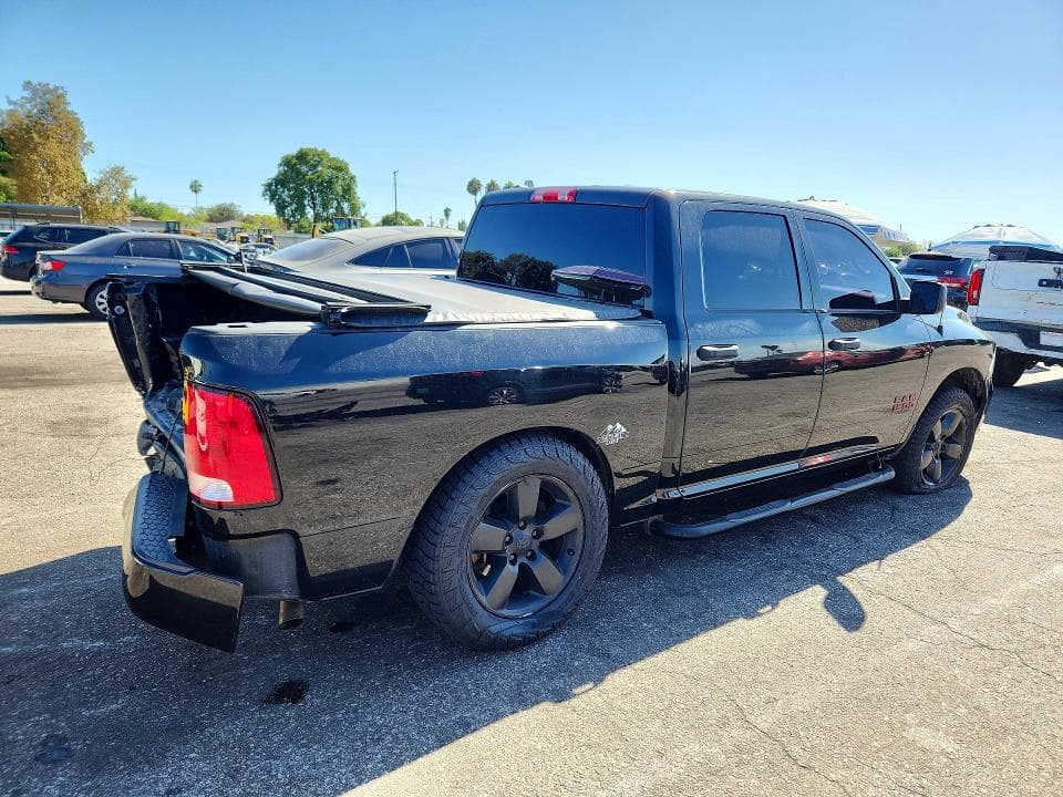 2019 RAM 1500 CLASSIC TRADESMAN 3