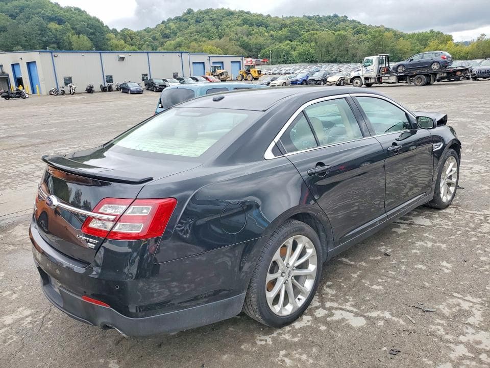2019 FORD TAURUS LIMITED 3