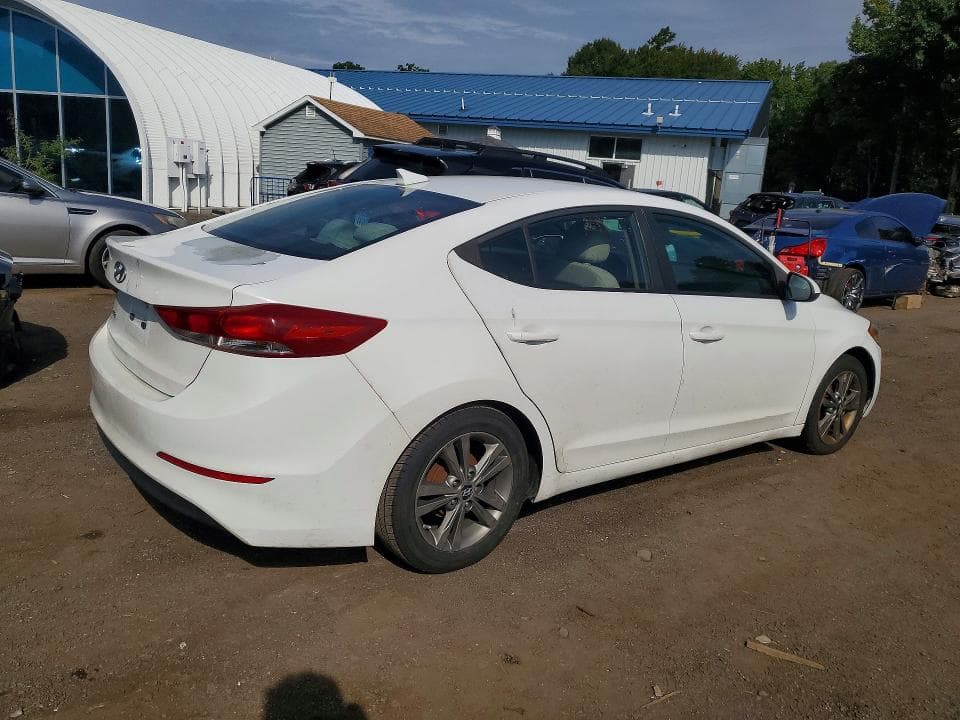 2017 HYUNDAI ELANTRA SE 3