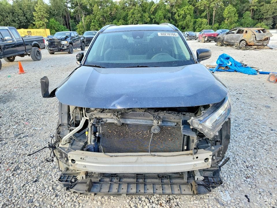2019 TOYOTA RAV4 LE 5