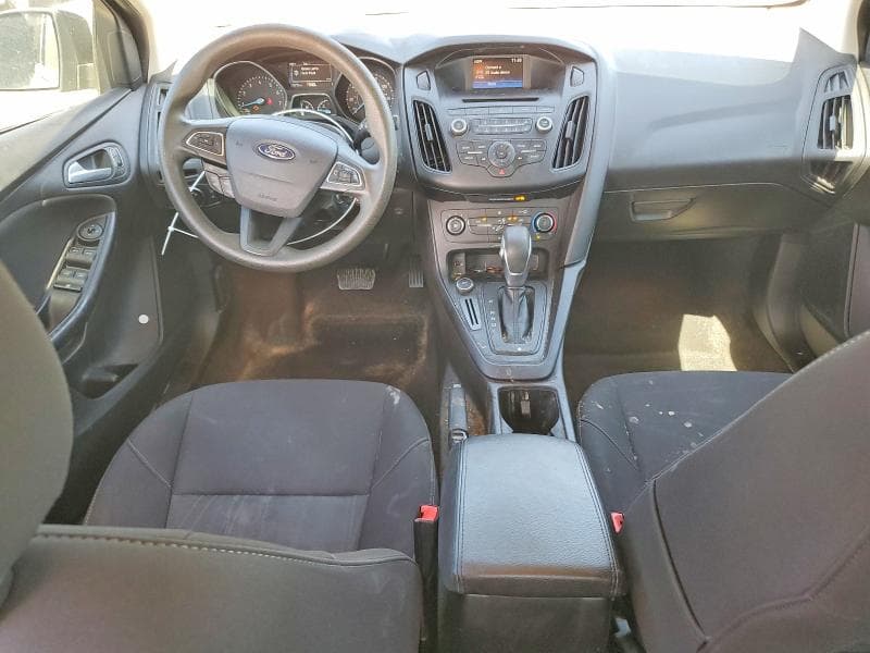 2017 FORD FOCUS SE 8