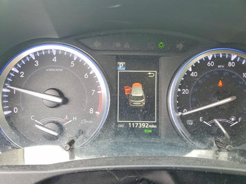 2017 TOYOTA HIGHLANDER LIMITED 9