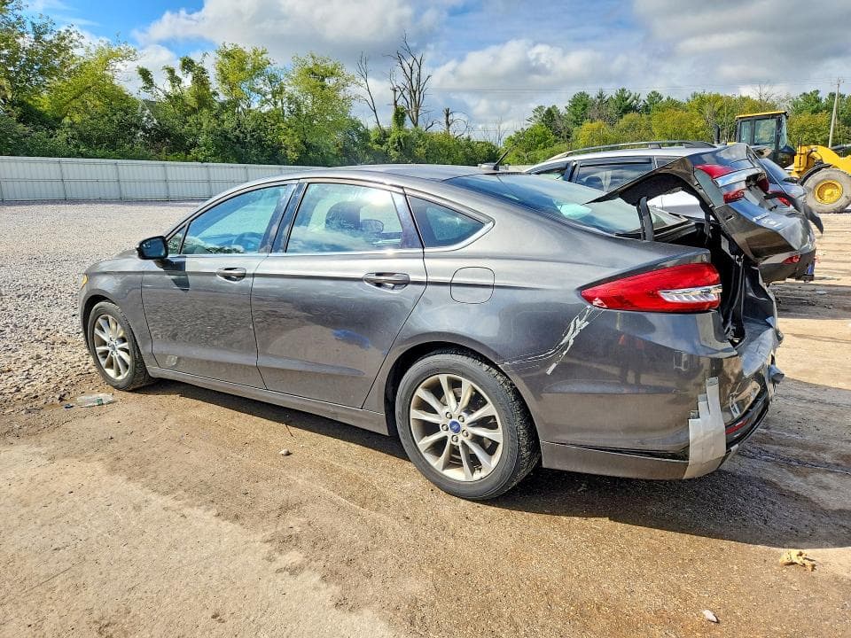 2017 FORD FUSION SE 2