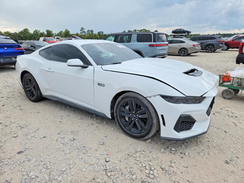 2026 FORD MUSTANG GT 4