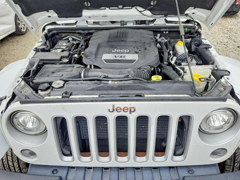 2018 JEEP WRANGLER UNLIMITED SAHARA 12