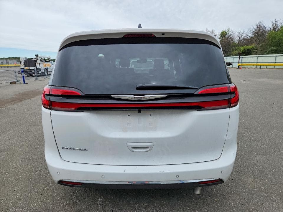 2026 CHRYSLER PACIFICA SELECT 6