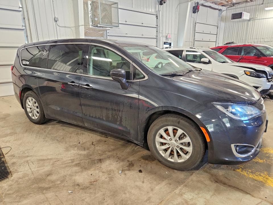 2019 CHRYSLER PACIFICA TOURING PLUS 4
