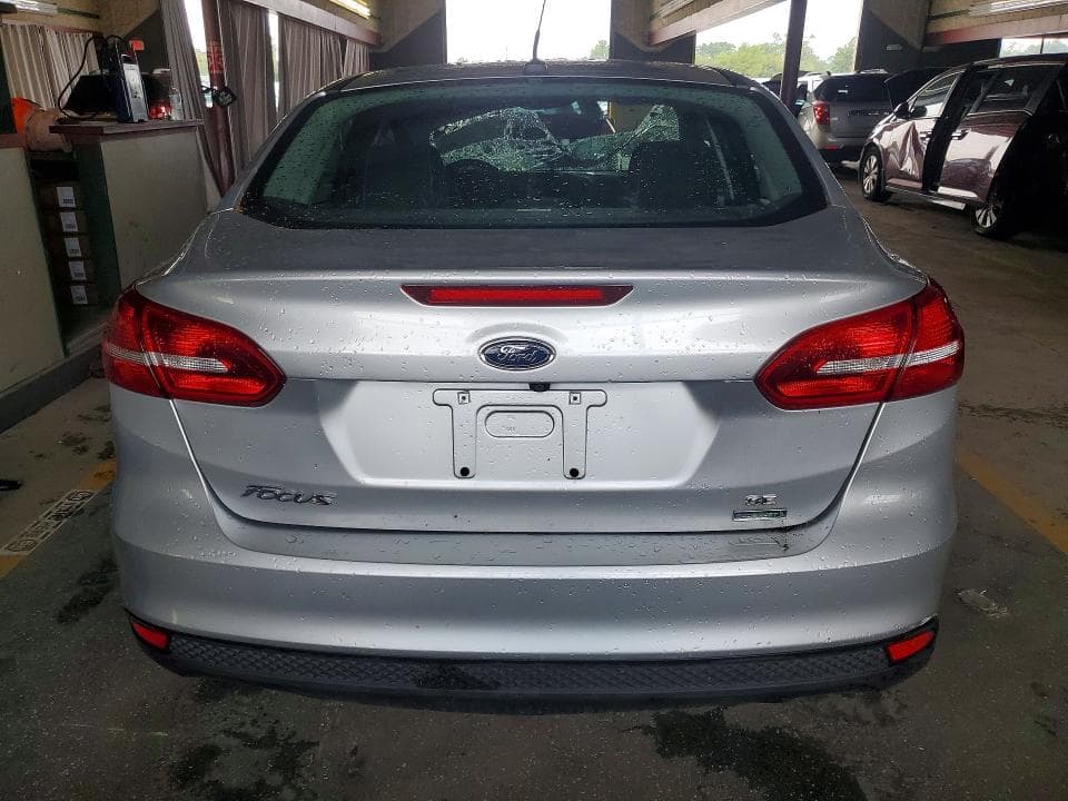 2018 FORD FOCUS SE 6