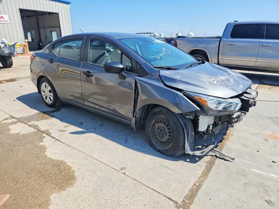 2021 NISSAN VERSA S 4