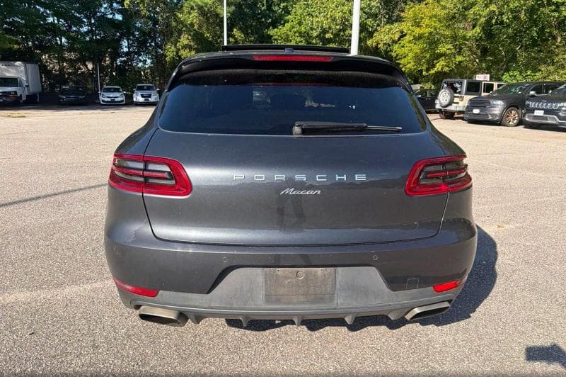 2017 PORSCHE MACAN 13