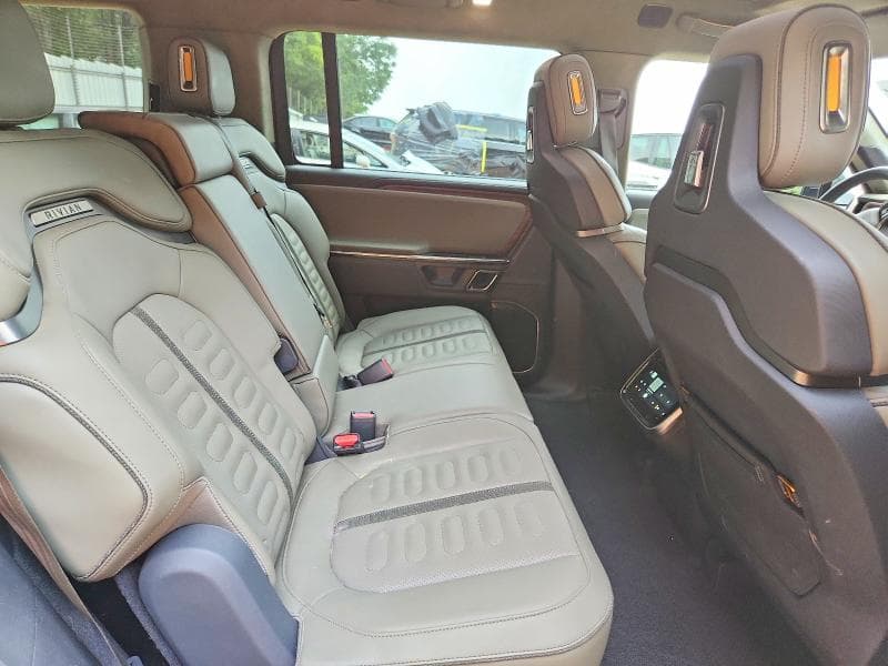 2023 RIVIAN R1S LAUNCH EDITION 11