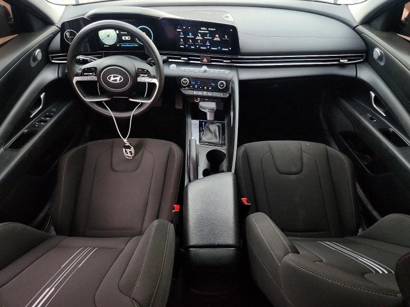 2024 HYUNDAI ELANTRA SEL 8