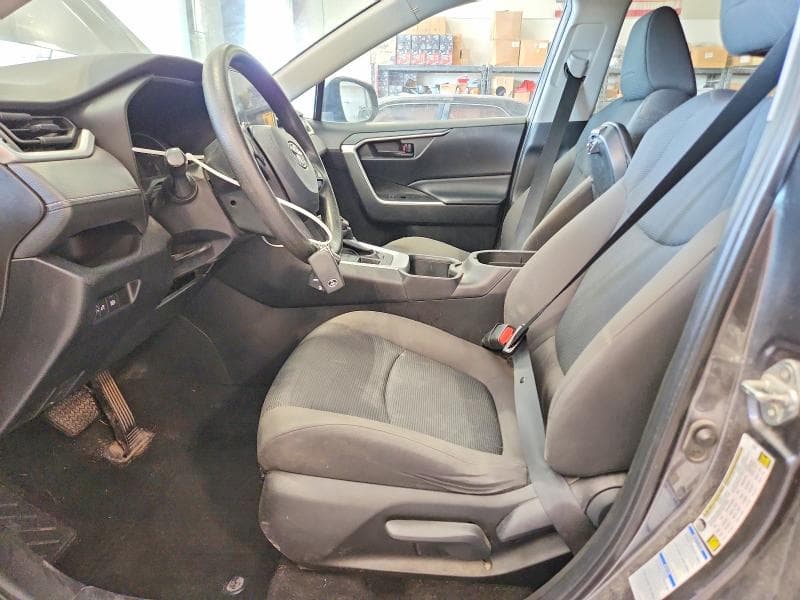 2023 TOYOTA RAV4 LE 7