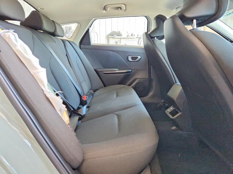 2026 KIA K4 LXS 10