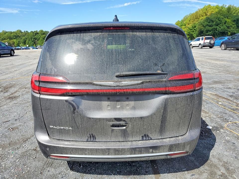2023 CHRYSLER PACIFICA TOURING L 6