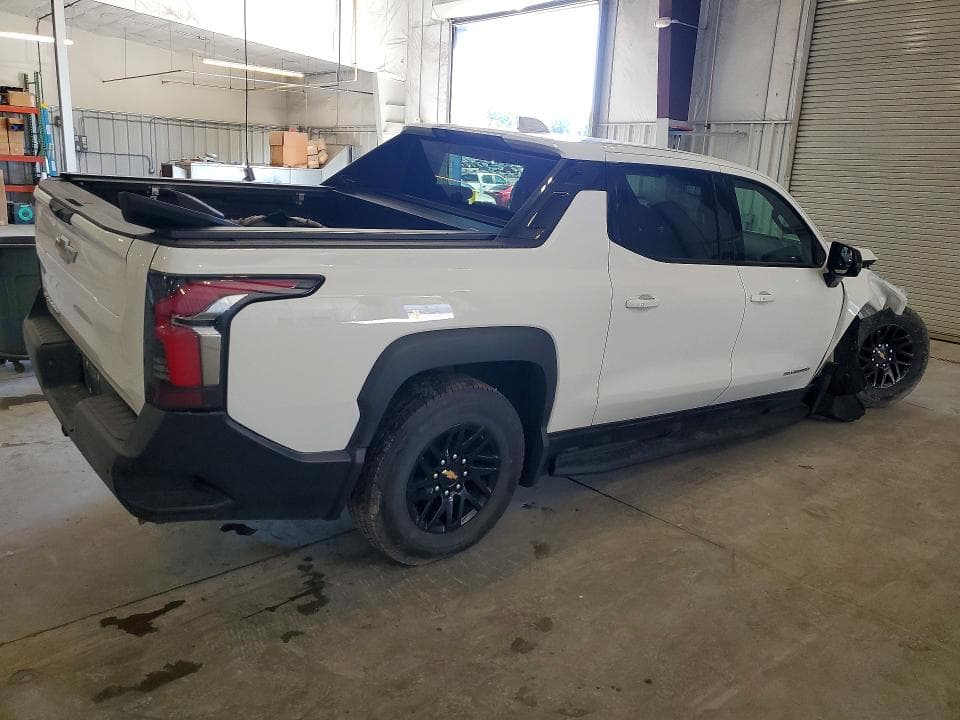 2025 CHEVROLET SILVERADO LT 3