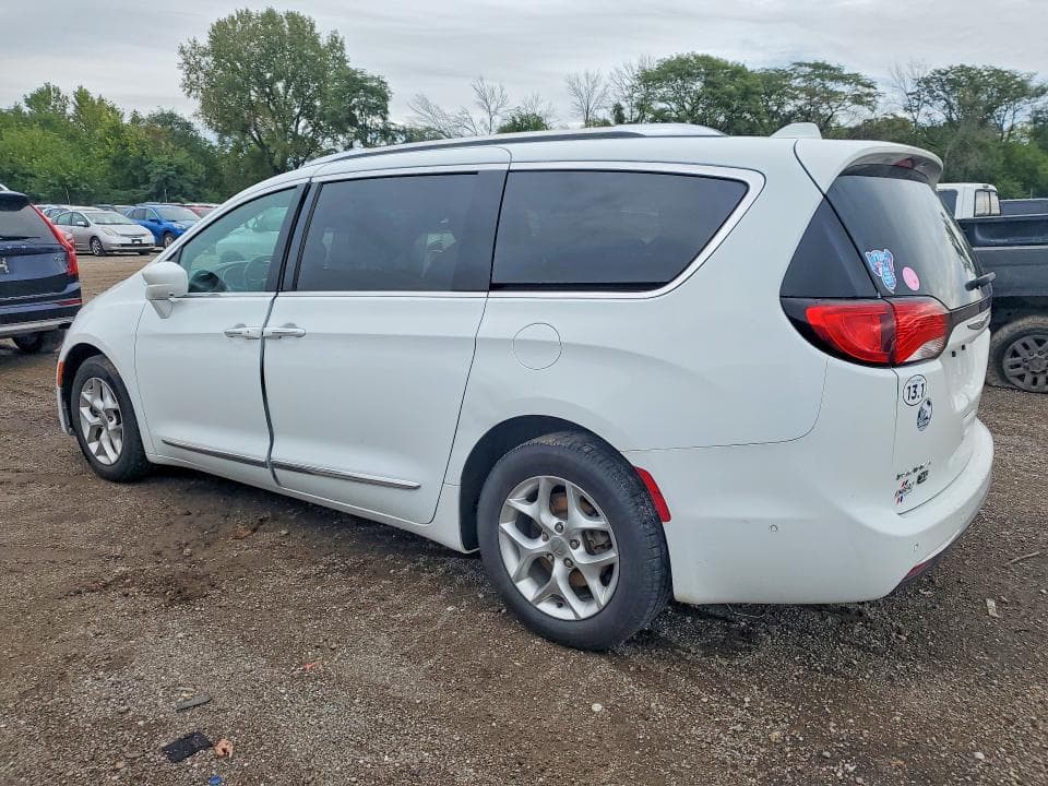 2020 CHRYSLER PACIFICA TOURING L 2