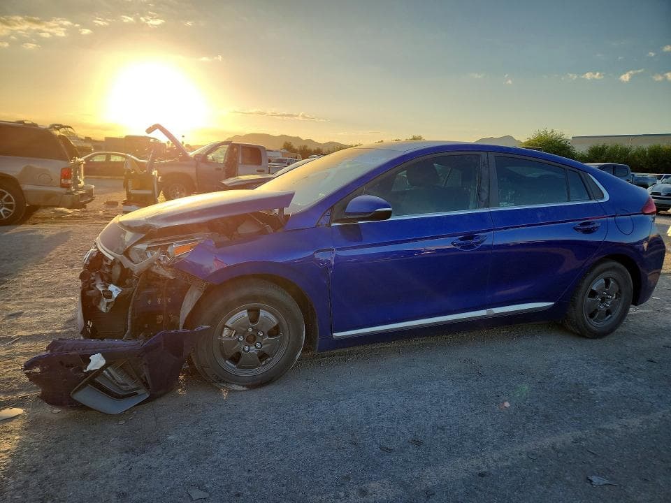 2022 HYUNDAI IONIQ SE