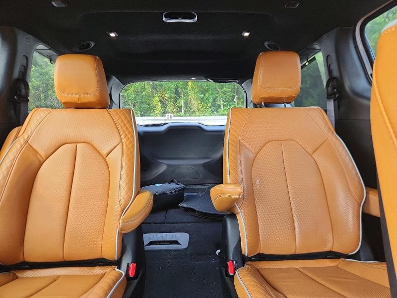 2023 CHRYSLER PACIFICA HYBRID PINNACLE 10