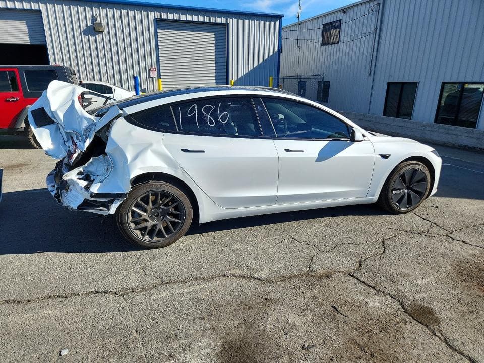 2024 TESLA MODEL 3 3