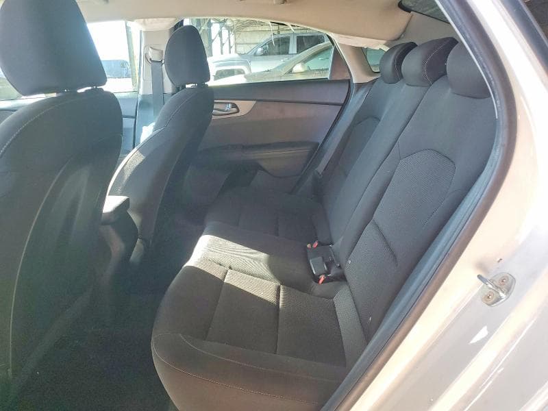 2021 KIA FORTE LXS 10
