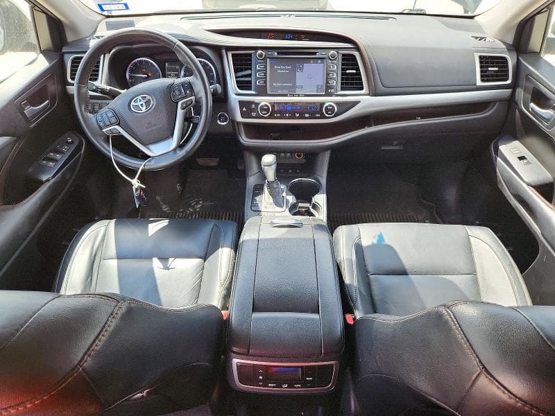 2018 TOYOTA HIGHLANDER XLE 8