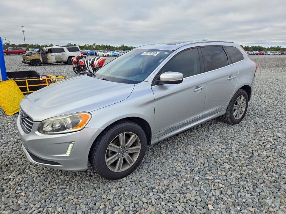2017 VOLVO XC60 T5 INSCRIPTION