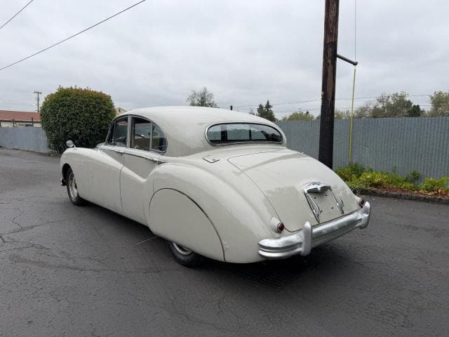 1953 JAGUAR MARK VII 3