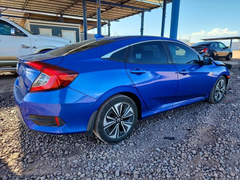 2017 HONDA CIVIC EX 3