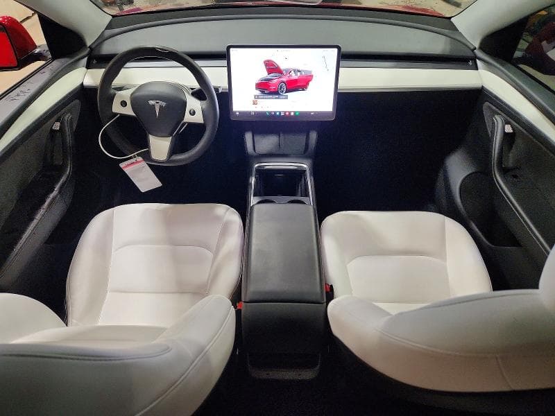 2023 TESLA MODEL Y 8