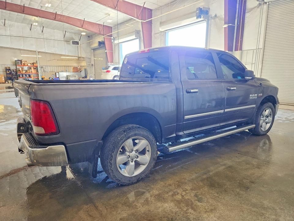 2018 RAM 1500 SLT 3