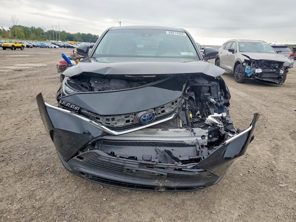 2021 TOYOTA VENZA LE 5