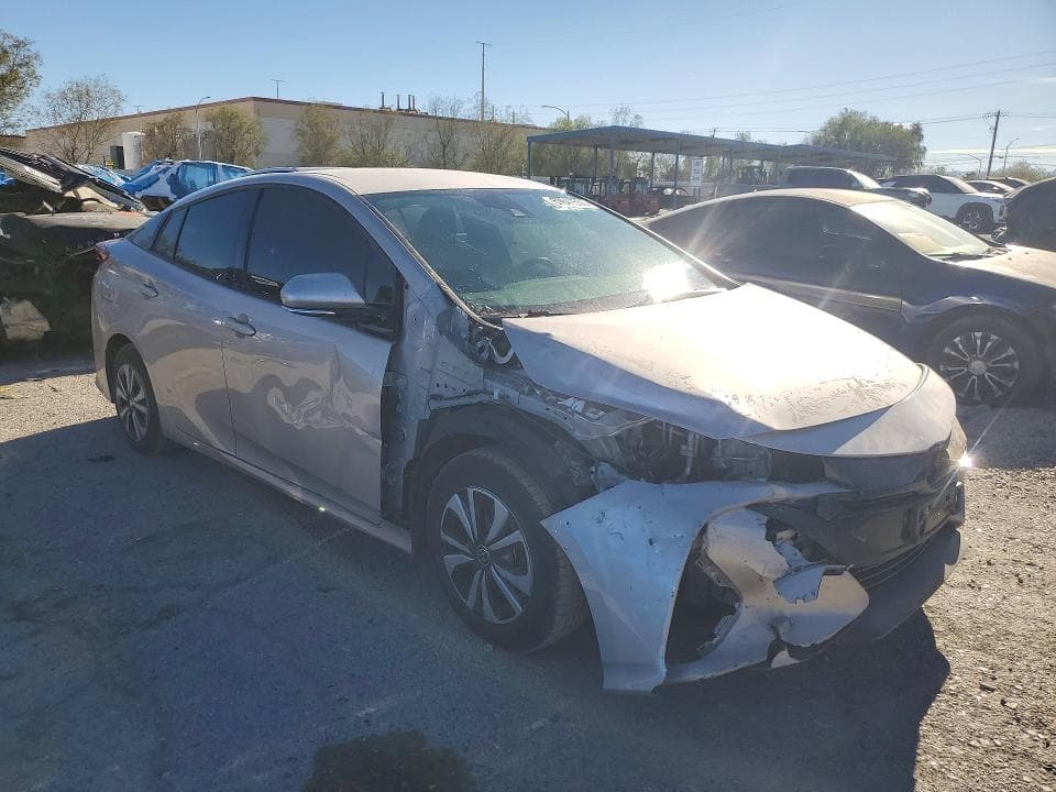 2017 TOYOTA PRIUS PRIME 4