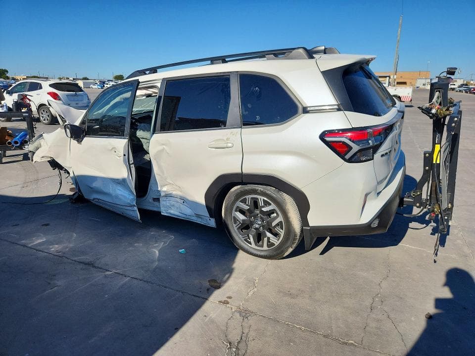 2025 SUBARU FORESTER PREMIUM 2