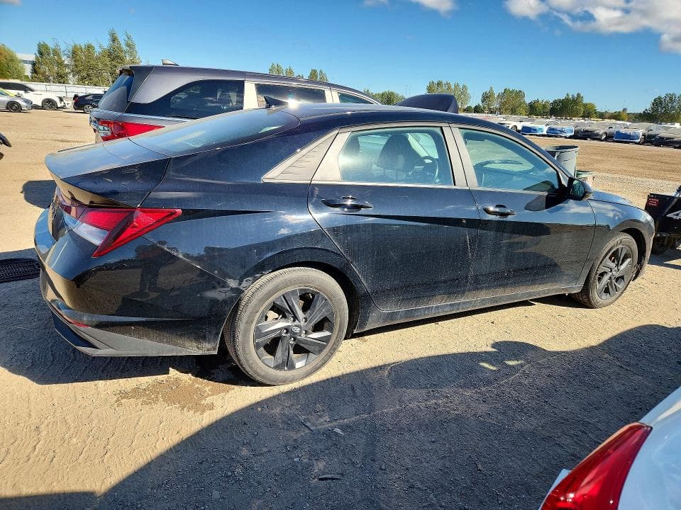 2021 HYUNDAI ELANTRA SEL 3