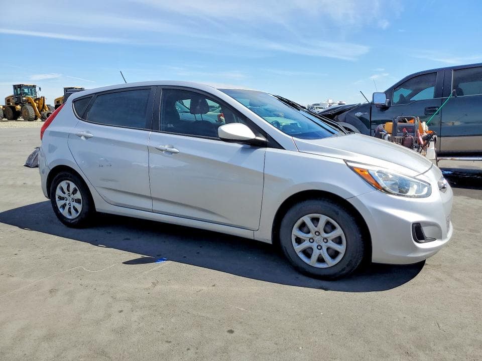 2017 HYUNDAI ACCENT SE 4