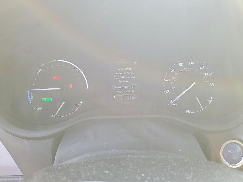 2023 TOYOTA SIENNA XLE 9