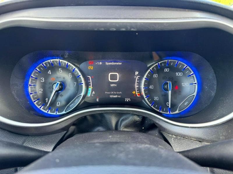 2021 CHRYSLER PACIFICA TOURING L 8