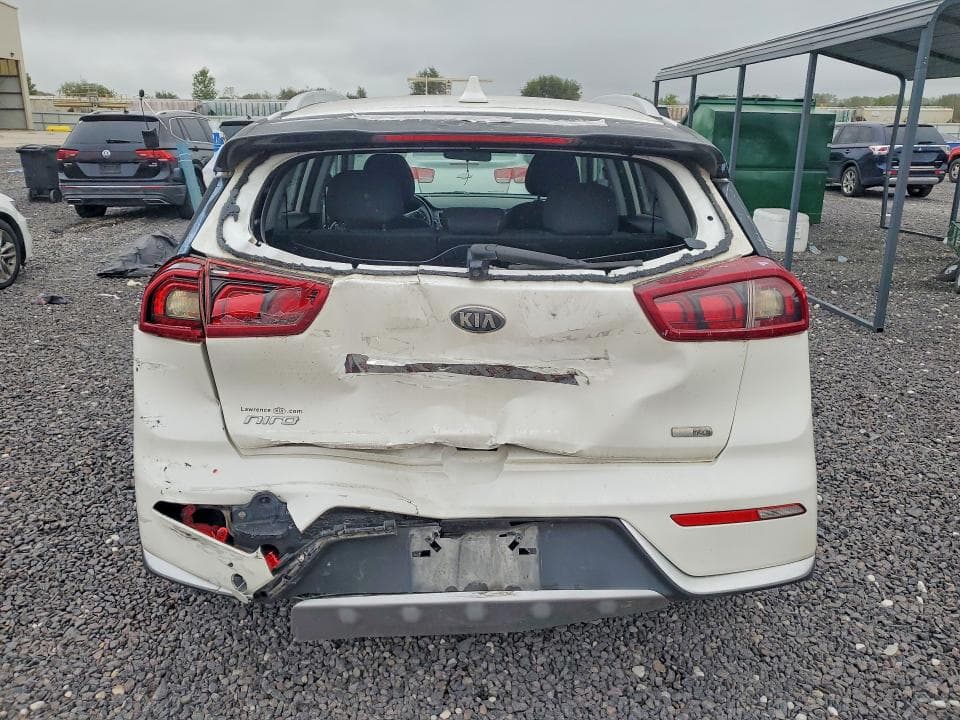 2019 KIA NIRO LX 6