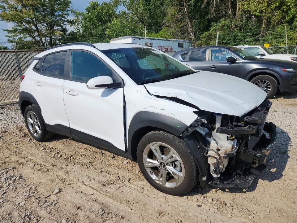 2022 HYUNDAI KONA SEL 4
