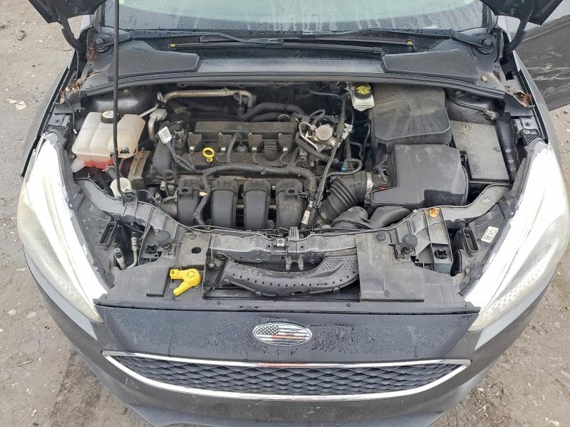 2017 FORD FOCUS SE 11