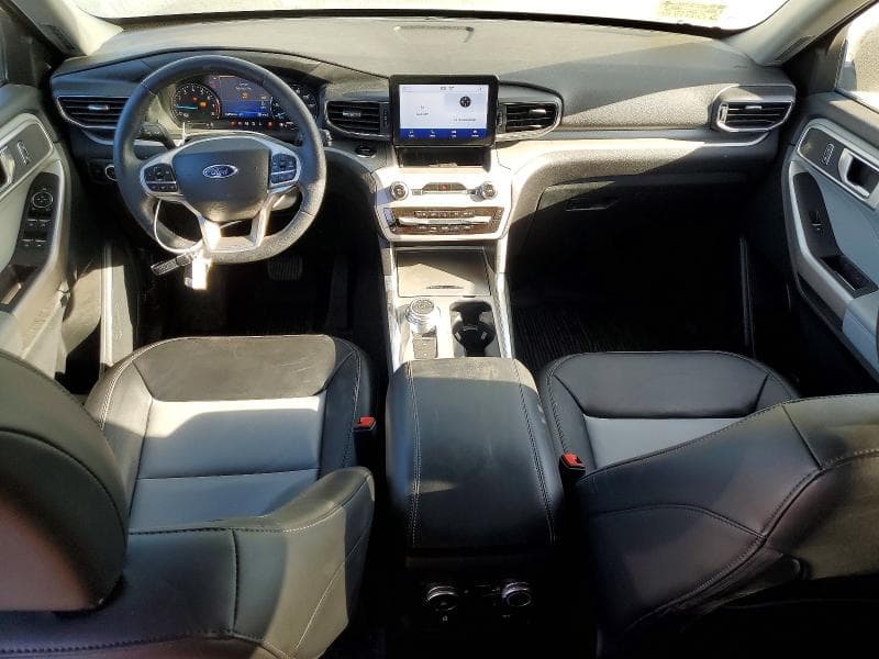 2024 FORD EXPLORER XLT 8