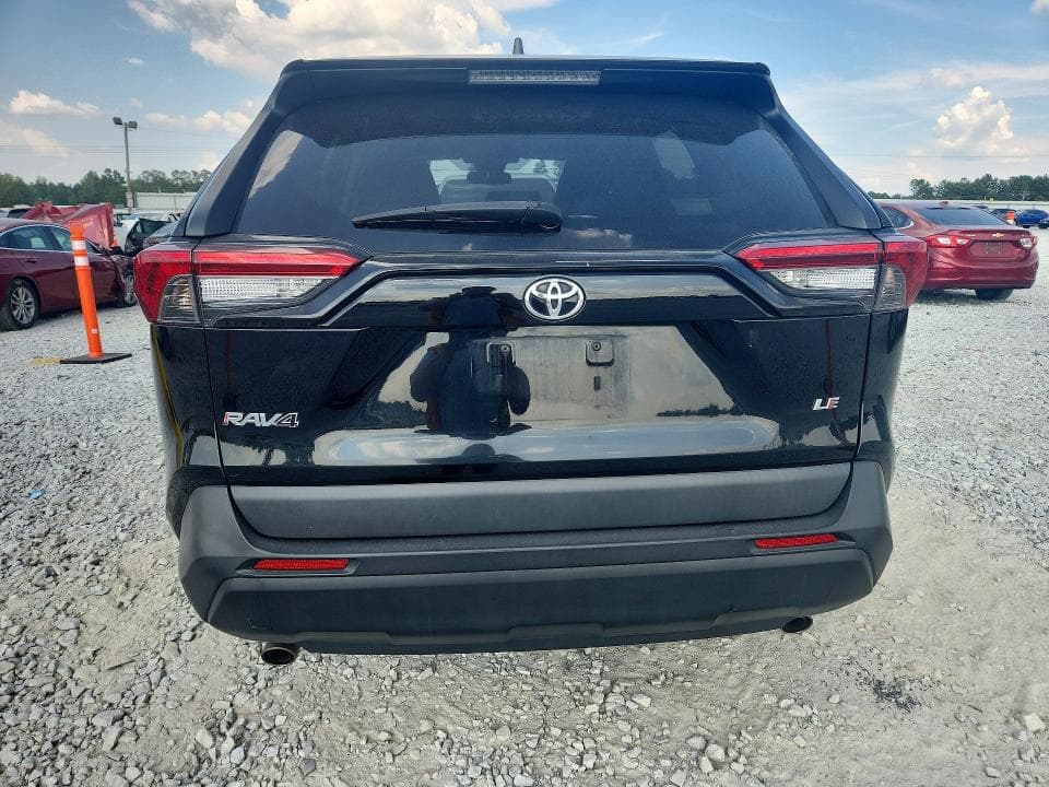 2021 TOYOTA RAV4 LE 6