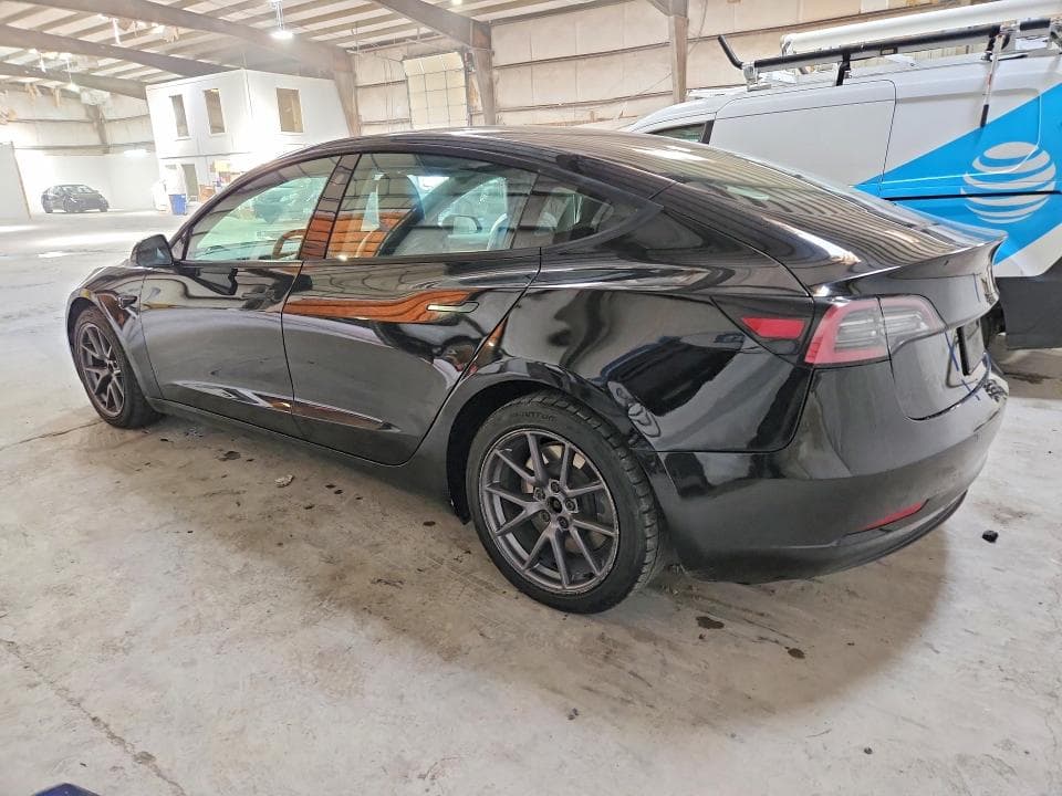2022 TESLA MODEL 3 2