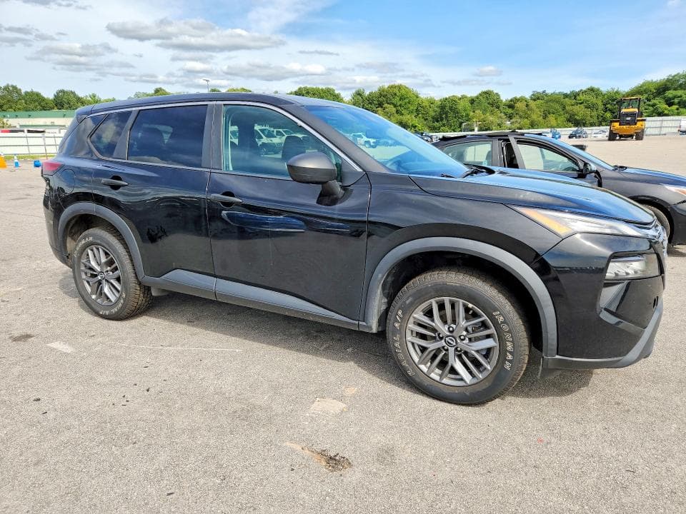 2024 NISSAN ROGUE S 4