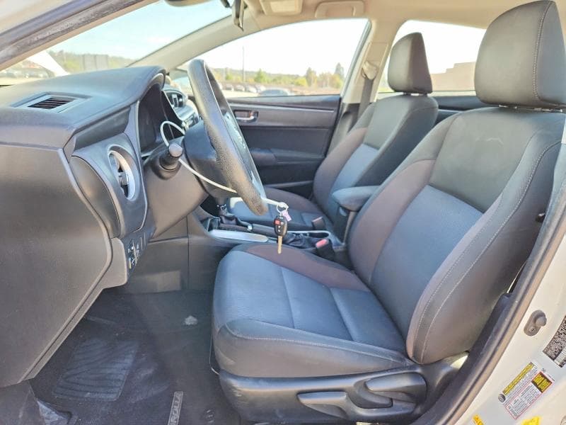 2019 TOYOTA COROLLA LE 7