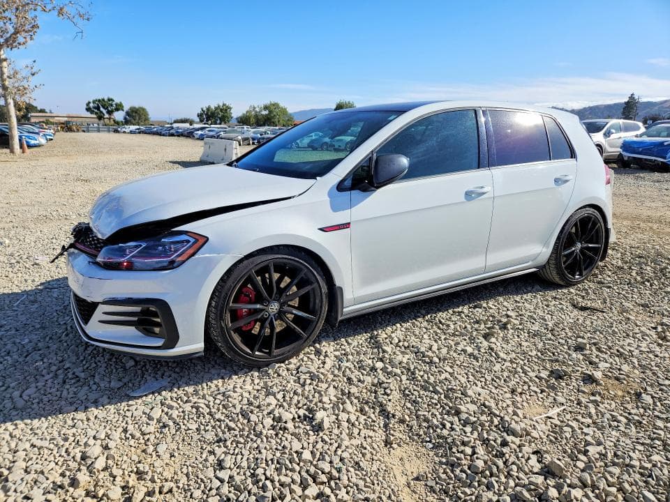 2018 VOLKSWAGEN GTI S/SE - 1