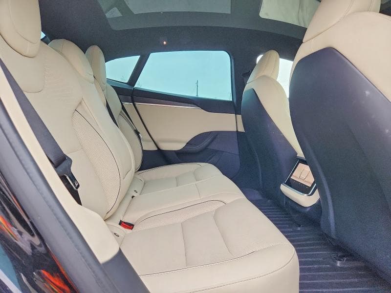 2021 TESLA MODEL S 11