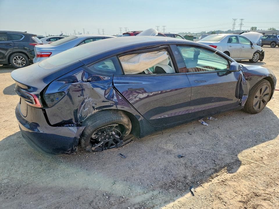 2026 TESLA MODEL 3 3